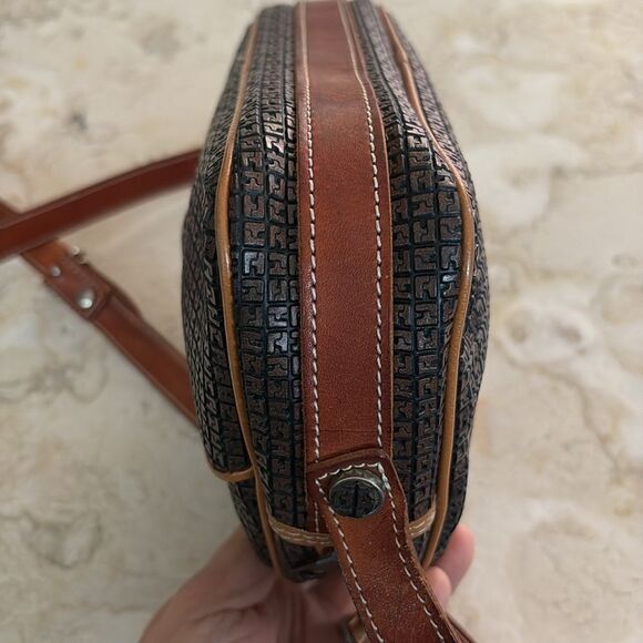 Ted Lapidus Rare Vintage Monogram Leather Shoulder Bag - Picture 8 of 15